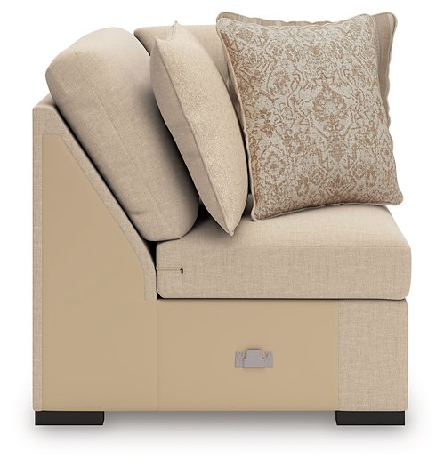 LadyMae Sectional with Chaise - Furniture & Design Outlet (Kalamazoo,MI)