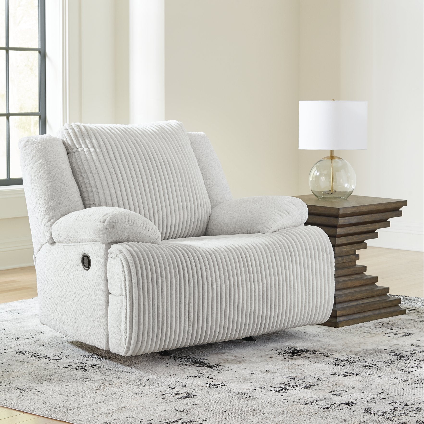 Top Tier Recliner - Furniture & Design Outlet (Kalamazoo,MI)