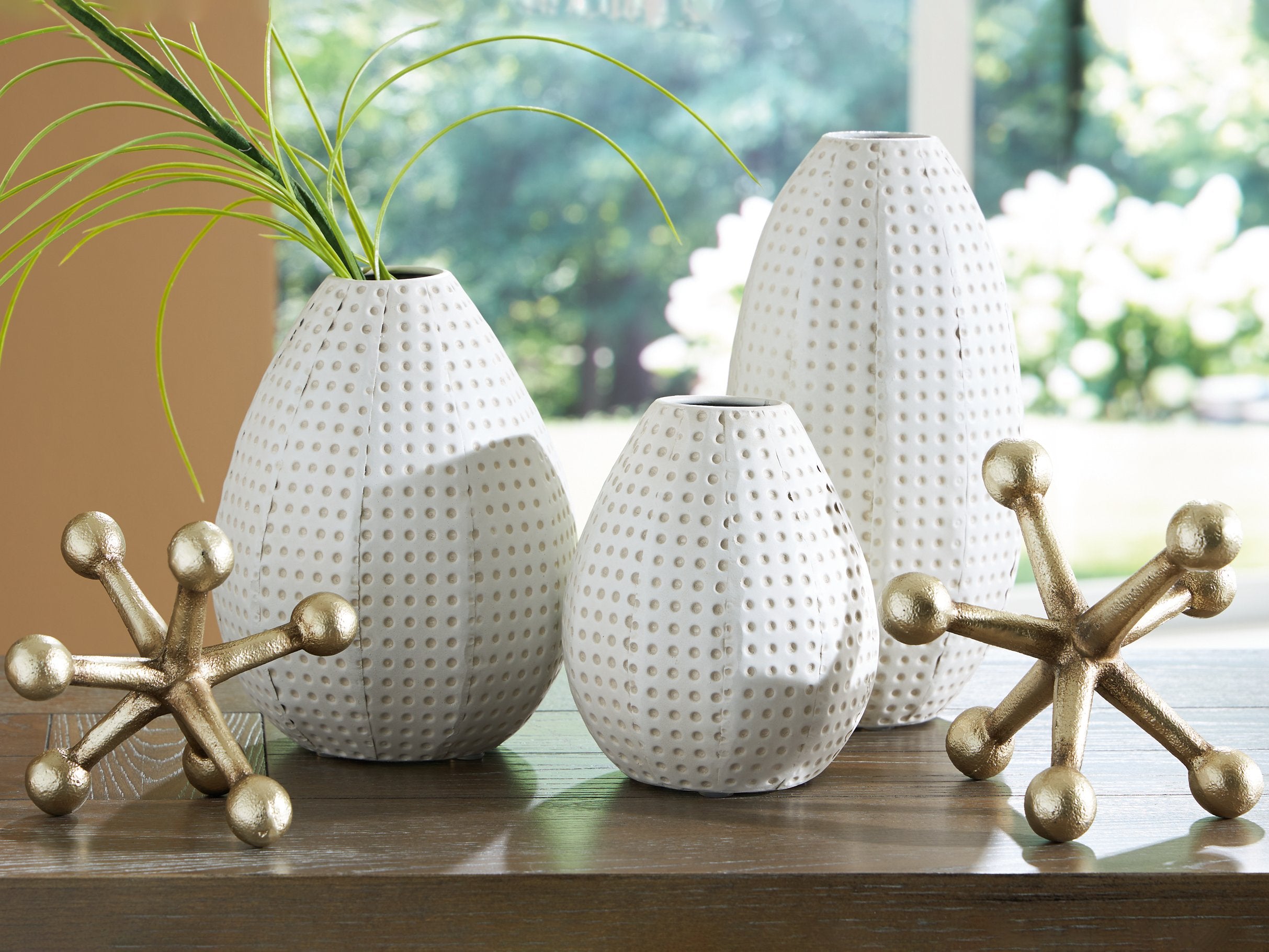 Azerton Accessory Set (Set of 5) - Furniture & Design Outlet (Kalamazoo,MI)