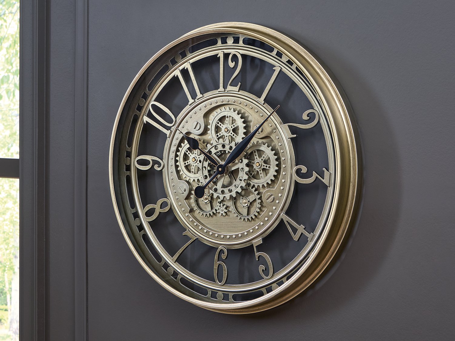 Gilover Wall Clock - Furniture & Design Outlet (Kalamazoo,MI)