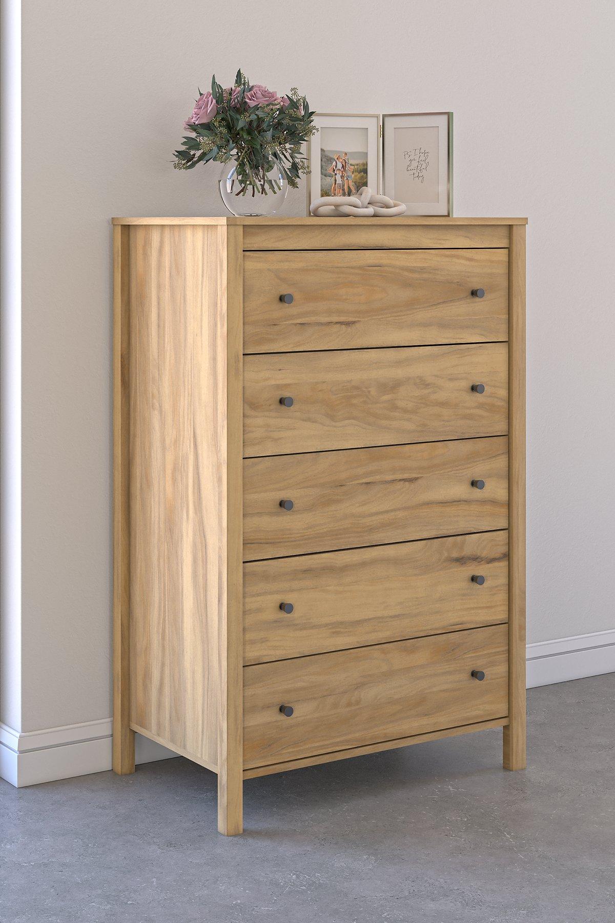 Bermacy Chest of Drawers - Furniture & Design Outlet (Kalamazoo,MI)