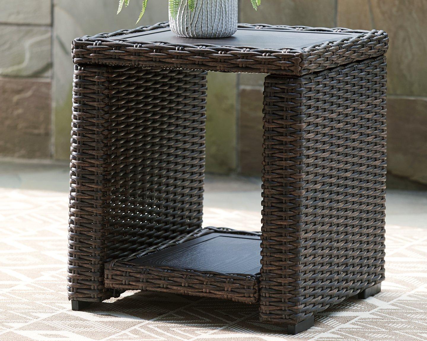 Grasson Lane End Table - Furniture & Design Outlet (Kalamazoo,MI)