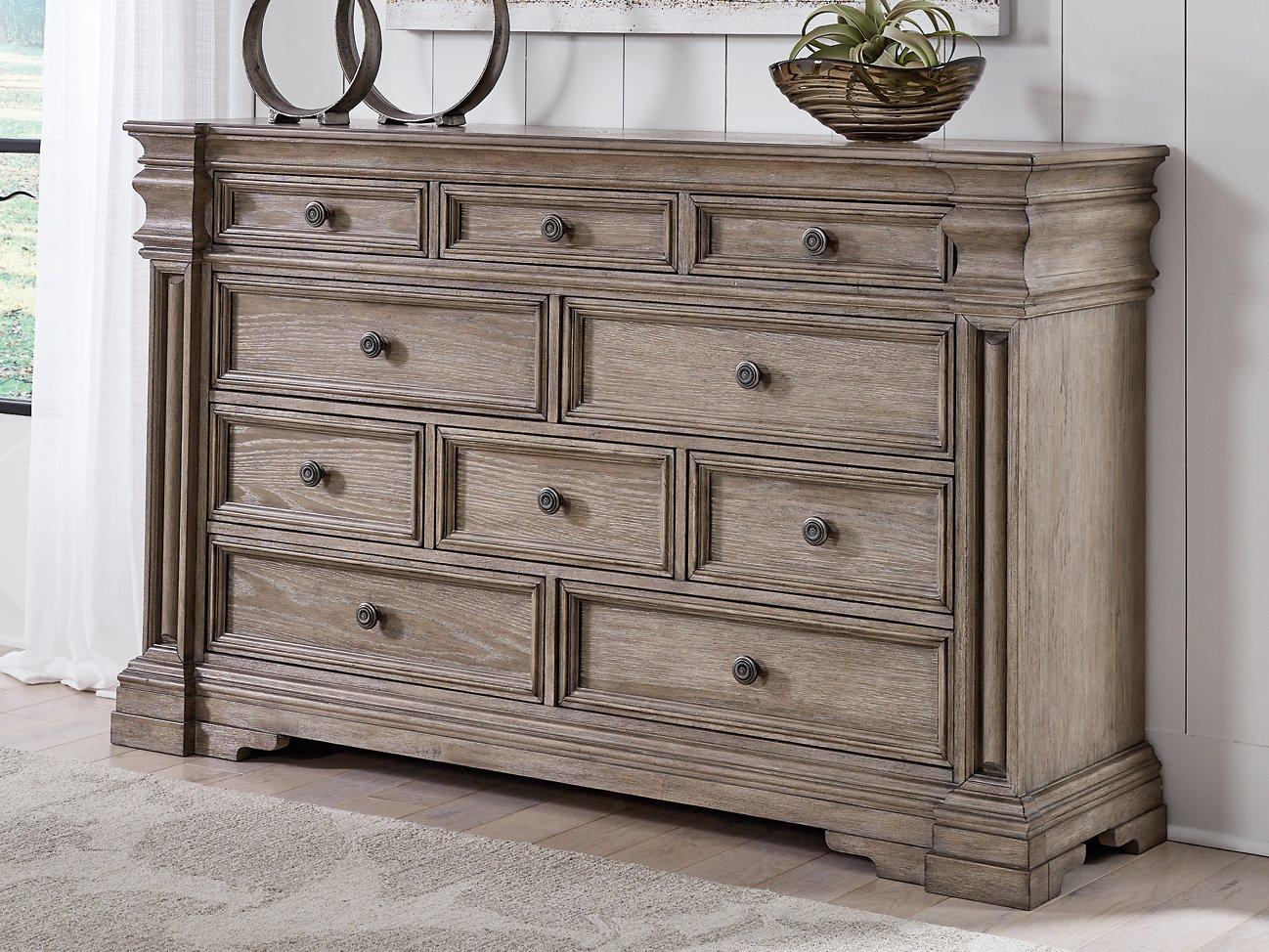 Blairhurst Dresser - Furniture & Design Outlet (Kalamazoo,MI)