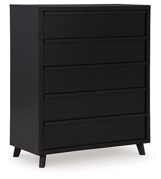Danziar Wide Chest of Drawers - Furniture & Design Outlet (Kalamazoo,MI)