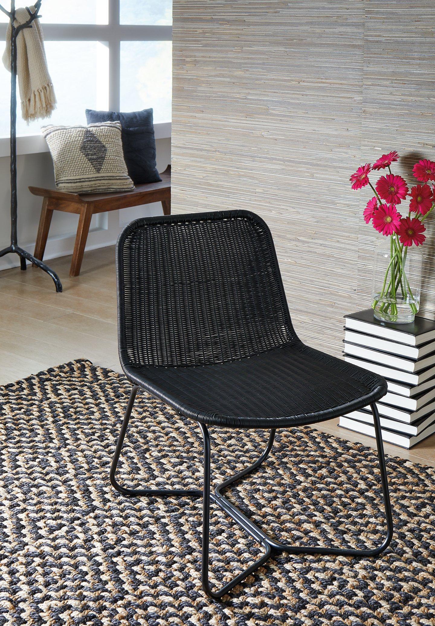 Daviston Accent Chair - Furniture & Design Outlet (Kalamazoo,MI)