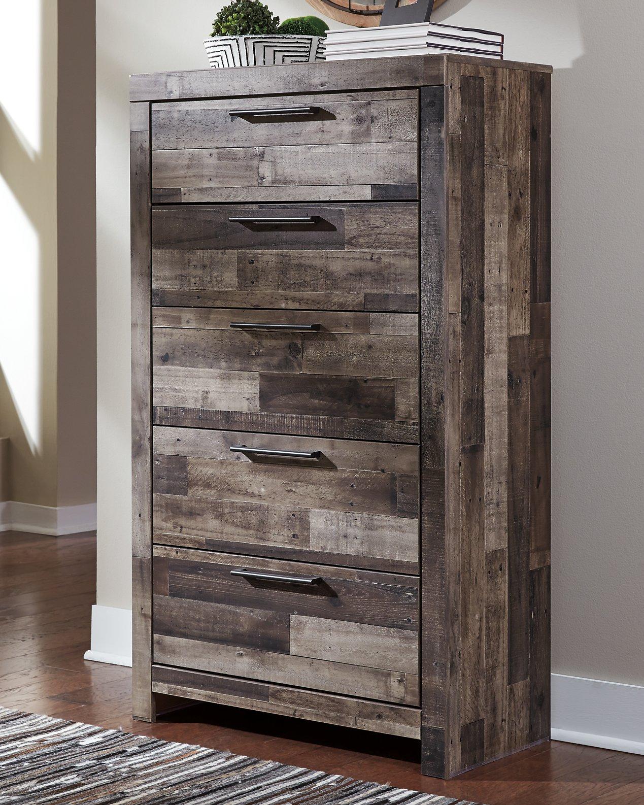 Derekson Chest of Drawers - Furniture & Design Outlet (Kalamazoo,MI)