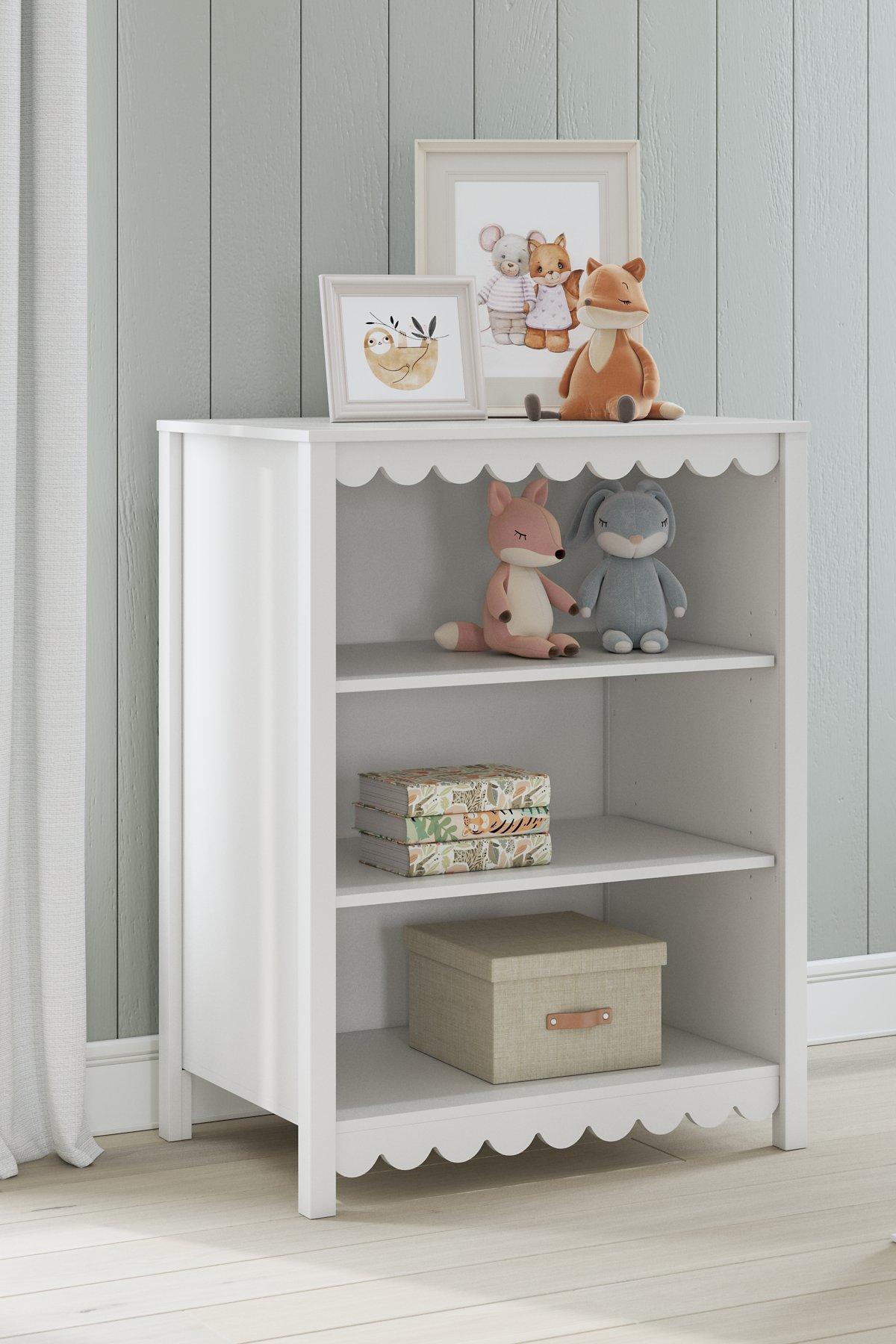 Hallityn Bookcase - Furniture & Design Outlet (Kalamazoo,MI)