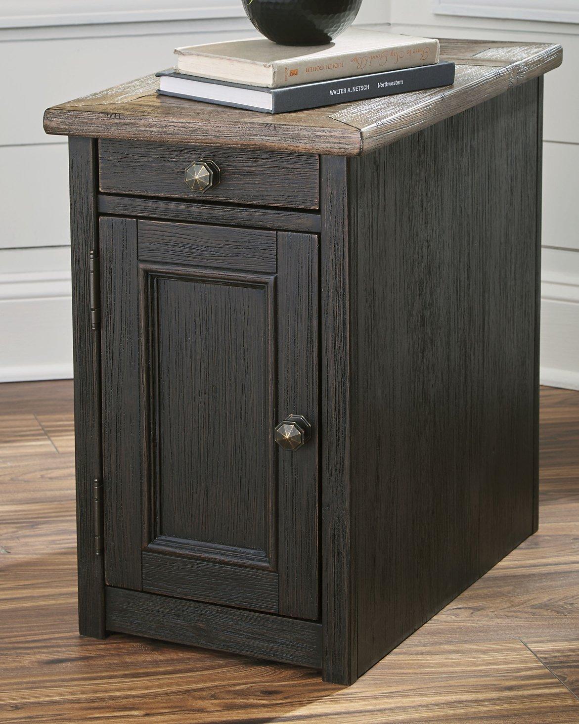 Tyler Creek End Table Set - Furniture & Design Outlet (Kalamazoo,MI)