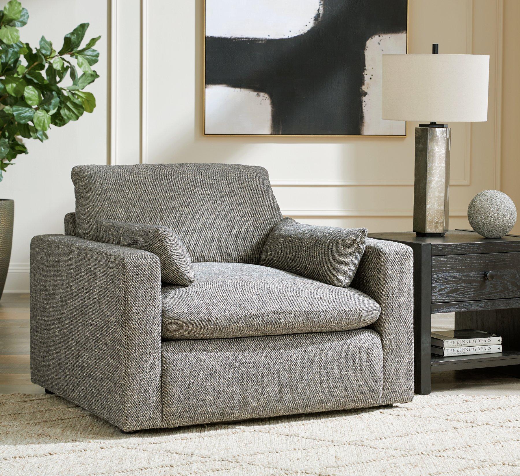 Dramatic Oversized Chair - Furniture & Design Outlet (Kalamazoo,MI)