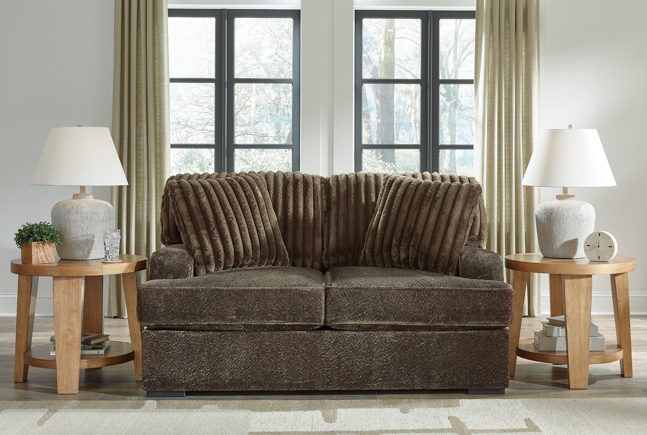 Aylesworth Loveseat - Furniture & Design Outlet (Kalamazoo,MI)