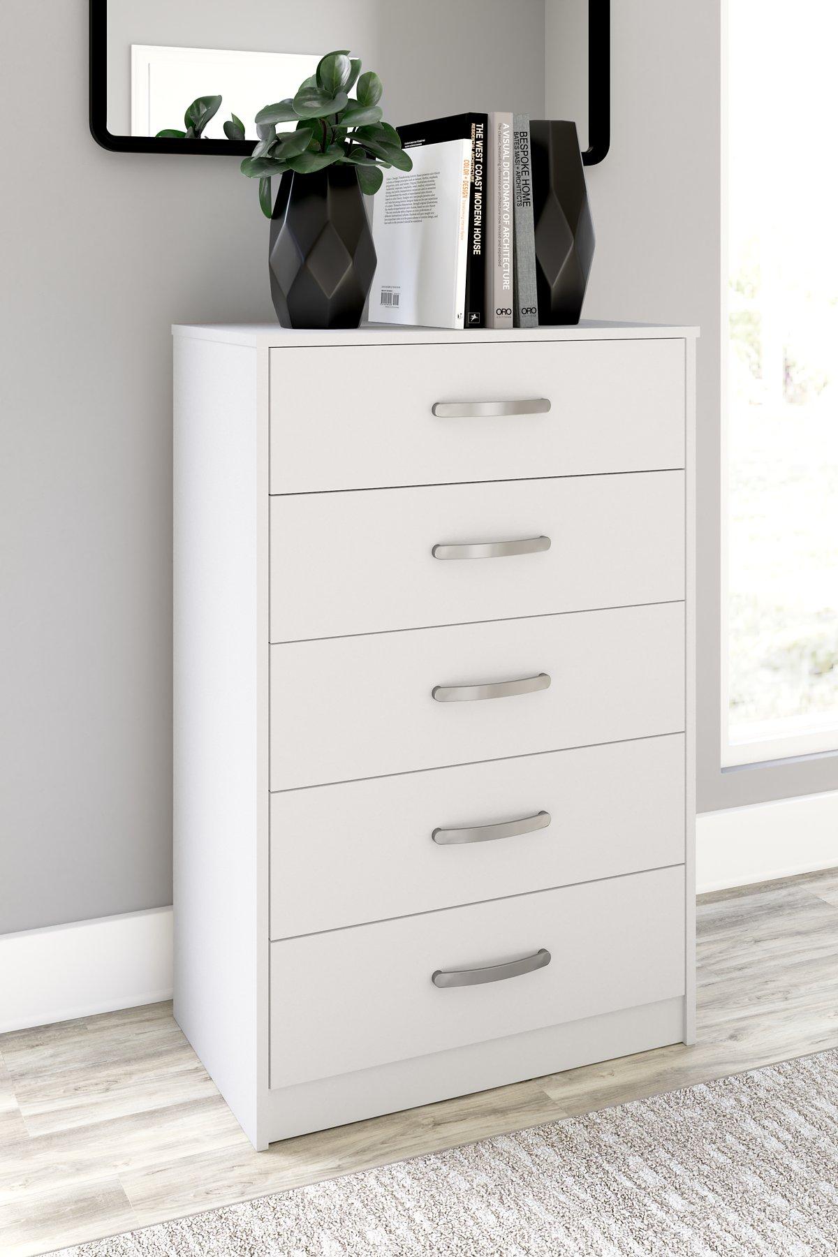 Flannia Chest of Drawers - Furniture & Design Outlet (Kalamazoo,MI)