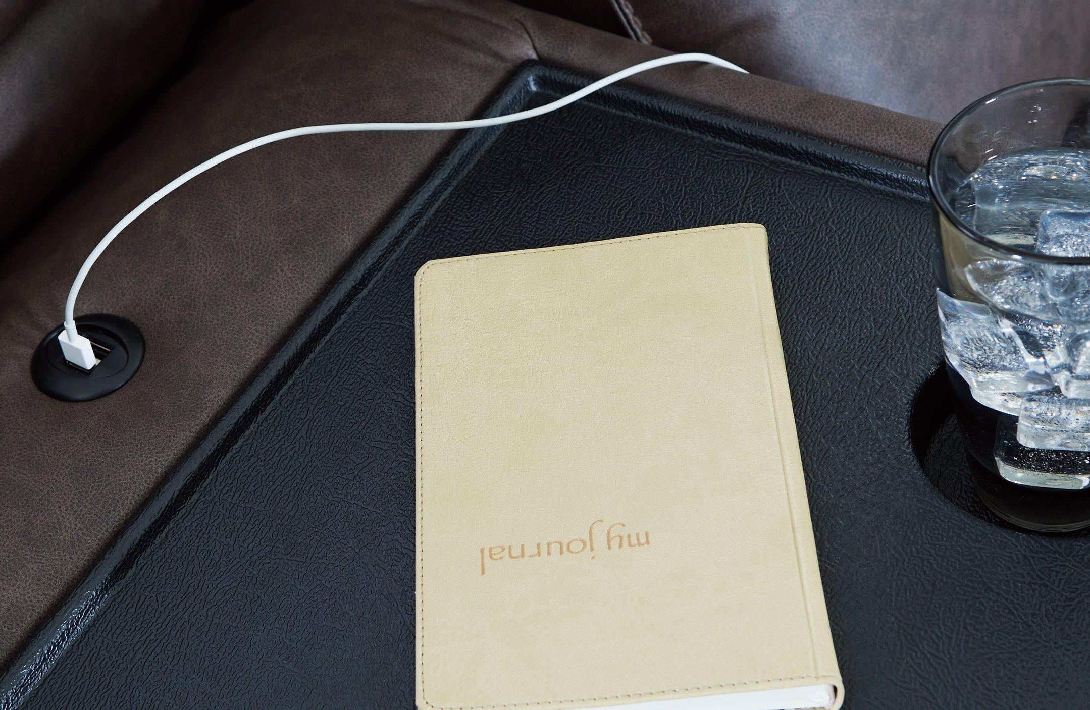 Lavenhorne Living Room Set - Furniture & Design Outlet (Kalamazoo,MI)