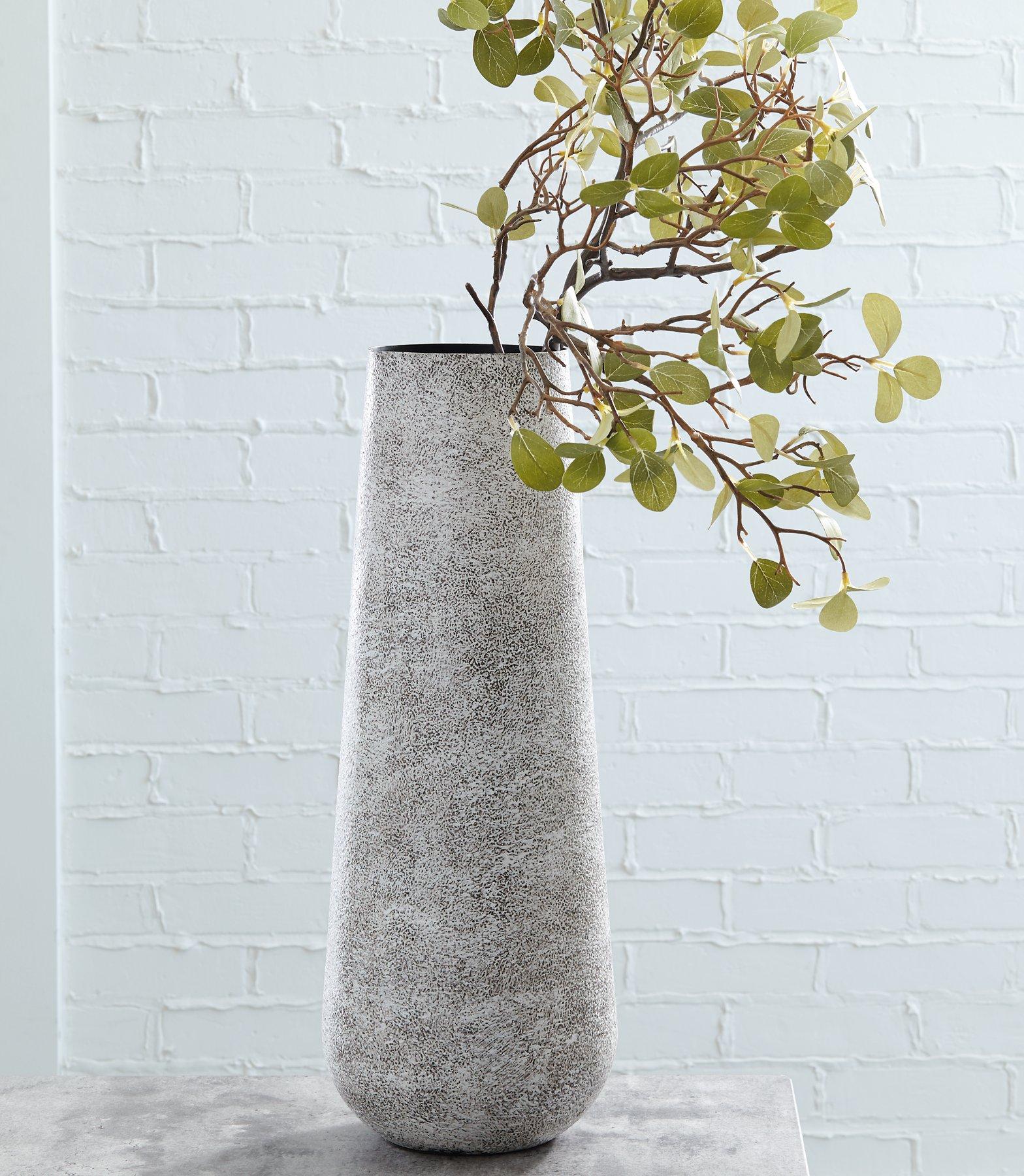 Fynn Vase - Furniture & Design Outlet (Kalamazoo,MI)