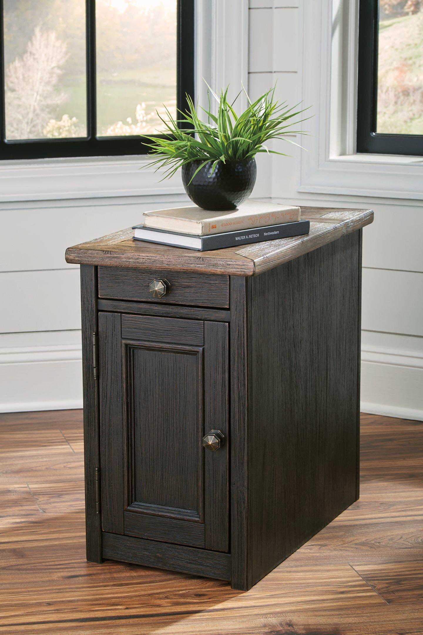 Tyler Creek End Table Set - Furniture & Design Outlet (Kalamazoo,MI)
