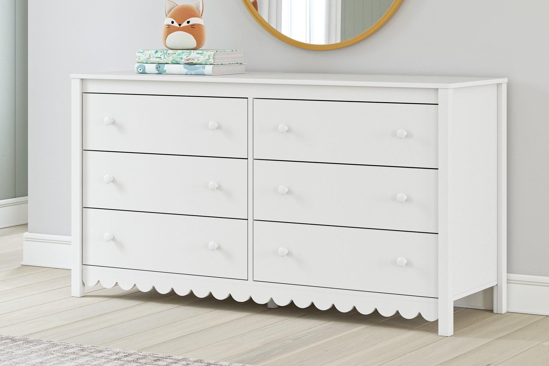 Hallityn Dresser - Furniture & Design Outlet (Kalamazoo,MI)