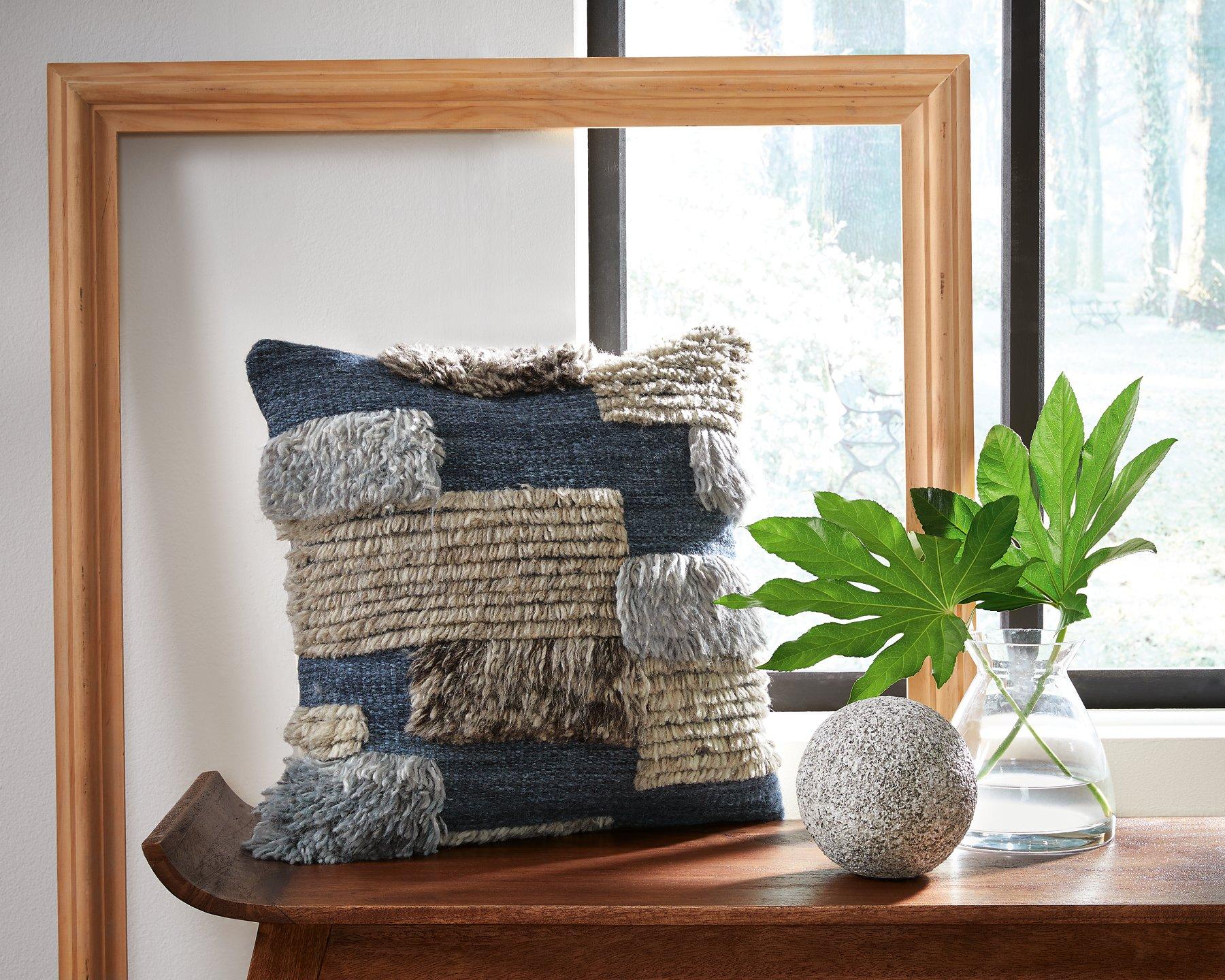 Gibbend Pillow - Furniture & Design Outlet (Kalamazoo,MI)