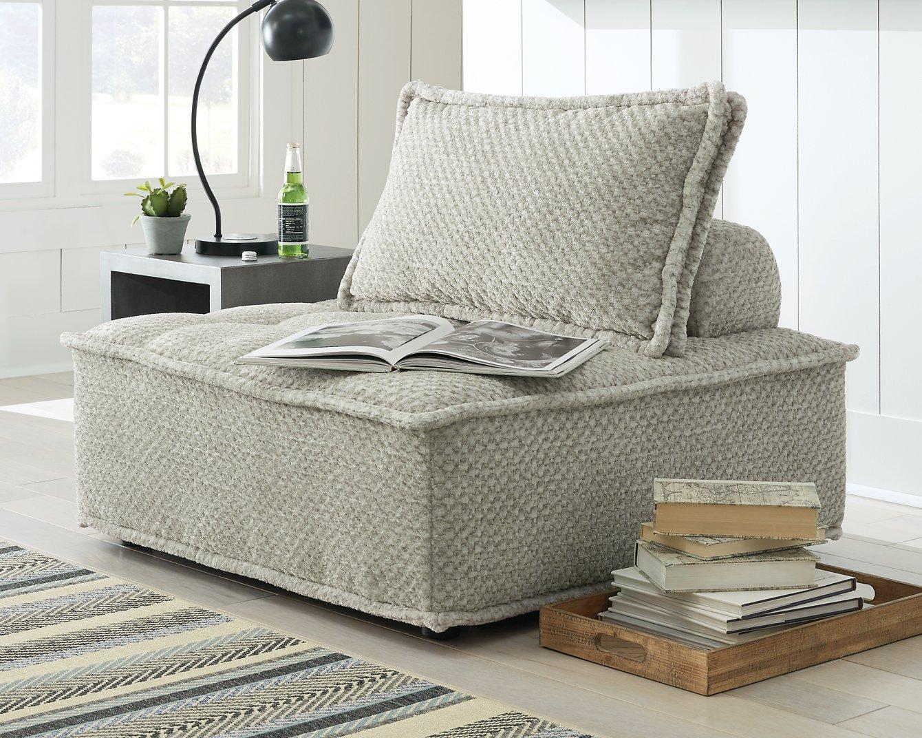 Bales Accent Chair - Furniture & Design Outlet (Kalamazoo,MI)