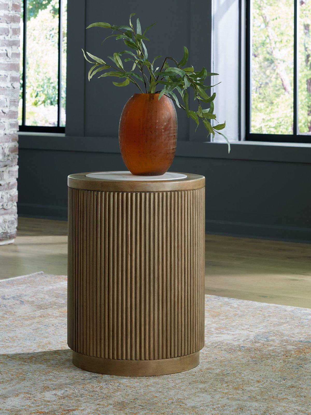 Camdill End Table - Furniture & Design Outlet (Kalamazoo,MI)