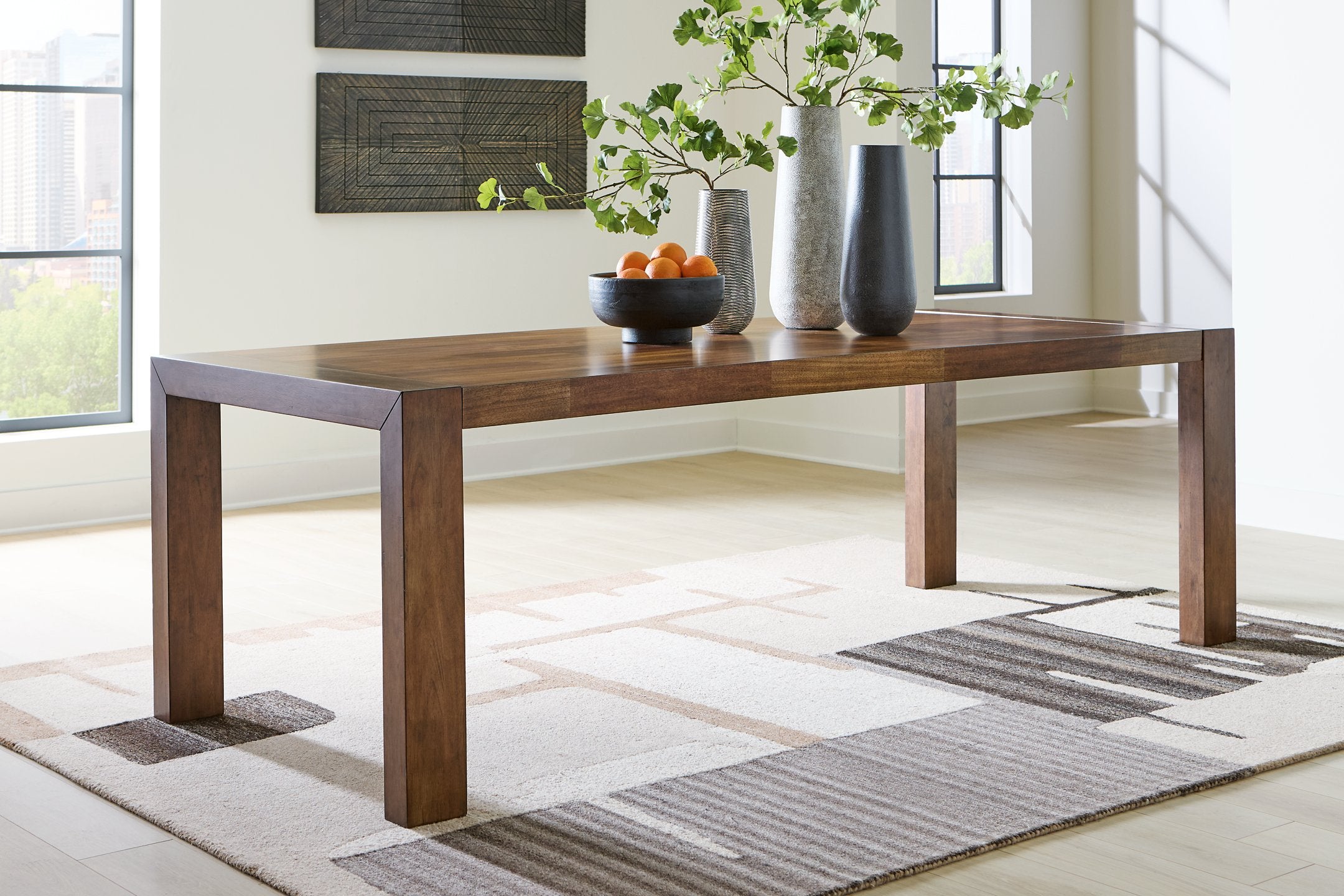 Kraeburn Dining Table - Furniture & Design Outlet (Kalamazoo,MI)