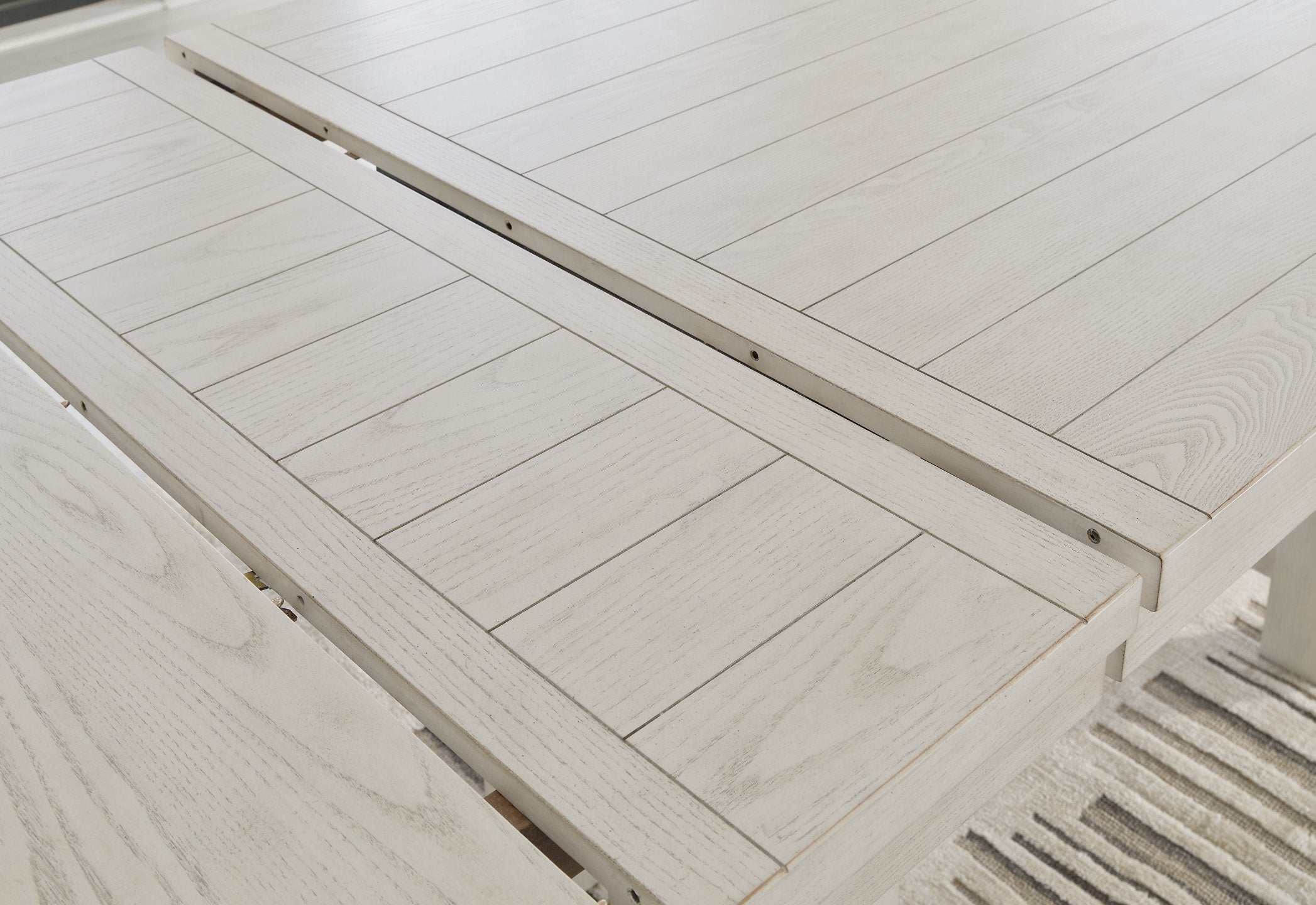 Robbinsdale Dining Package - Furniture & Design Outlet (Kalamazoo,MI)