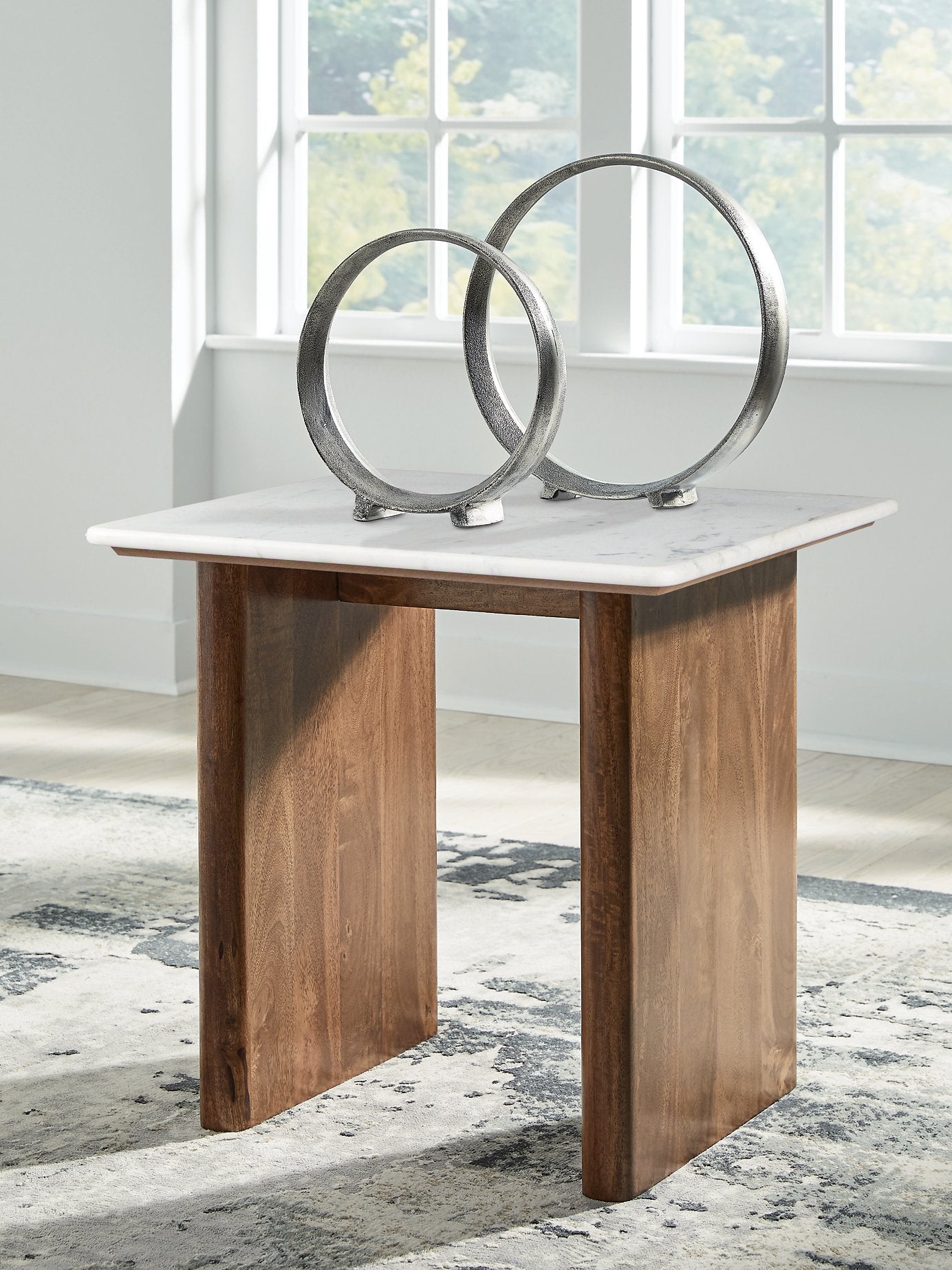 Isanti End Table - Furniture & Design Outlet (Kalamazoo,MI)
