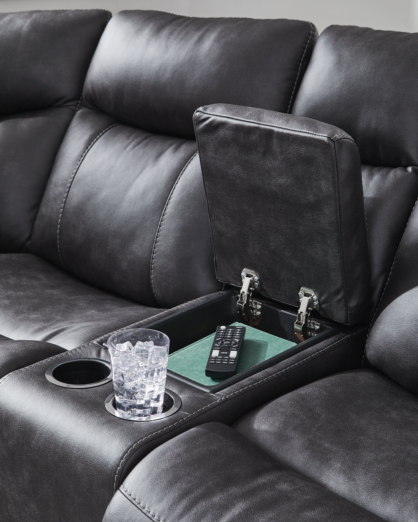 Sultan Meadow Reclining Sectional - Furniture & Design Outlet (Kalamazoo,MI)