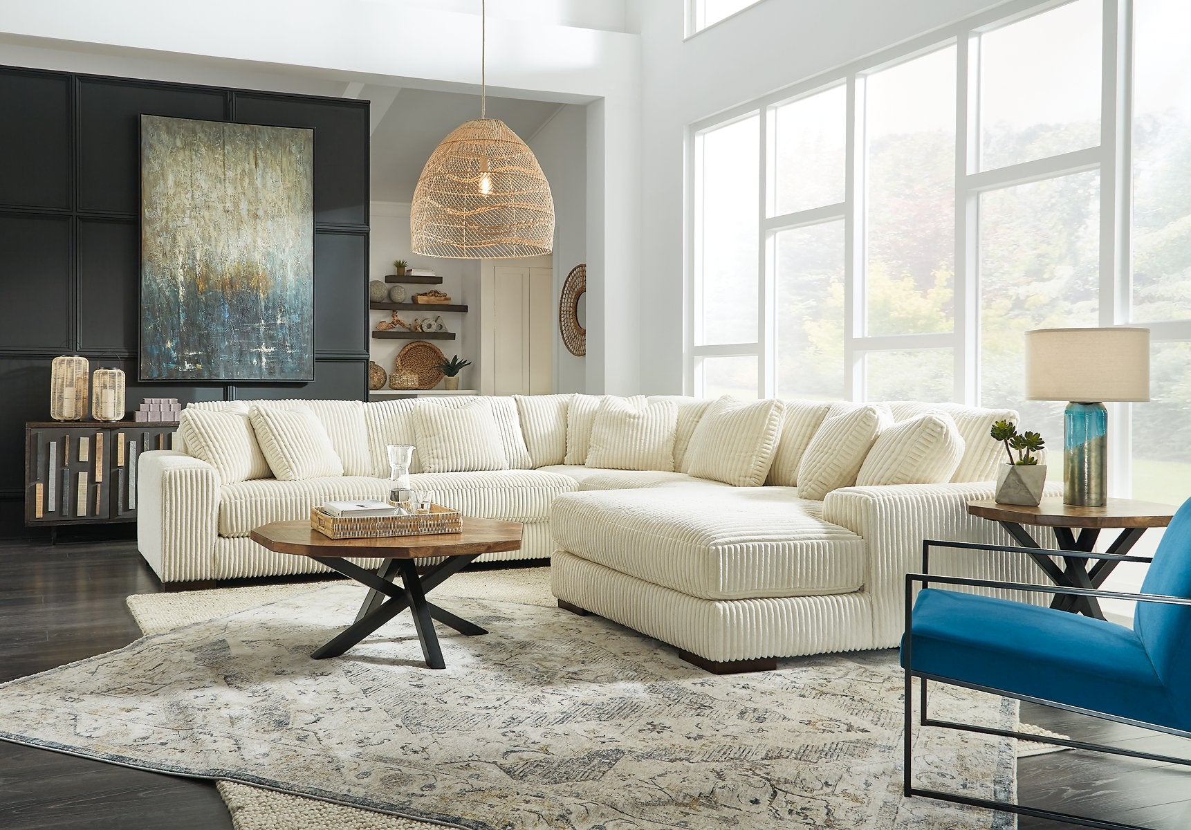 Lindyn Sectional - Furniture & Design Outlet (Kalamazoo,MI)