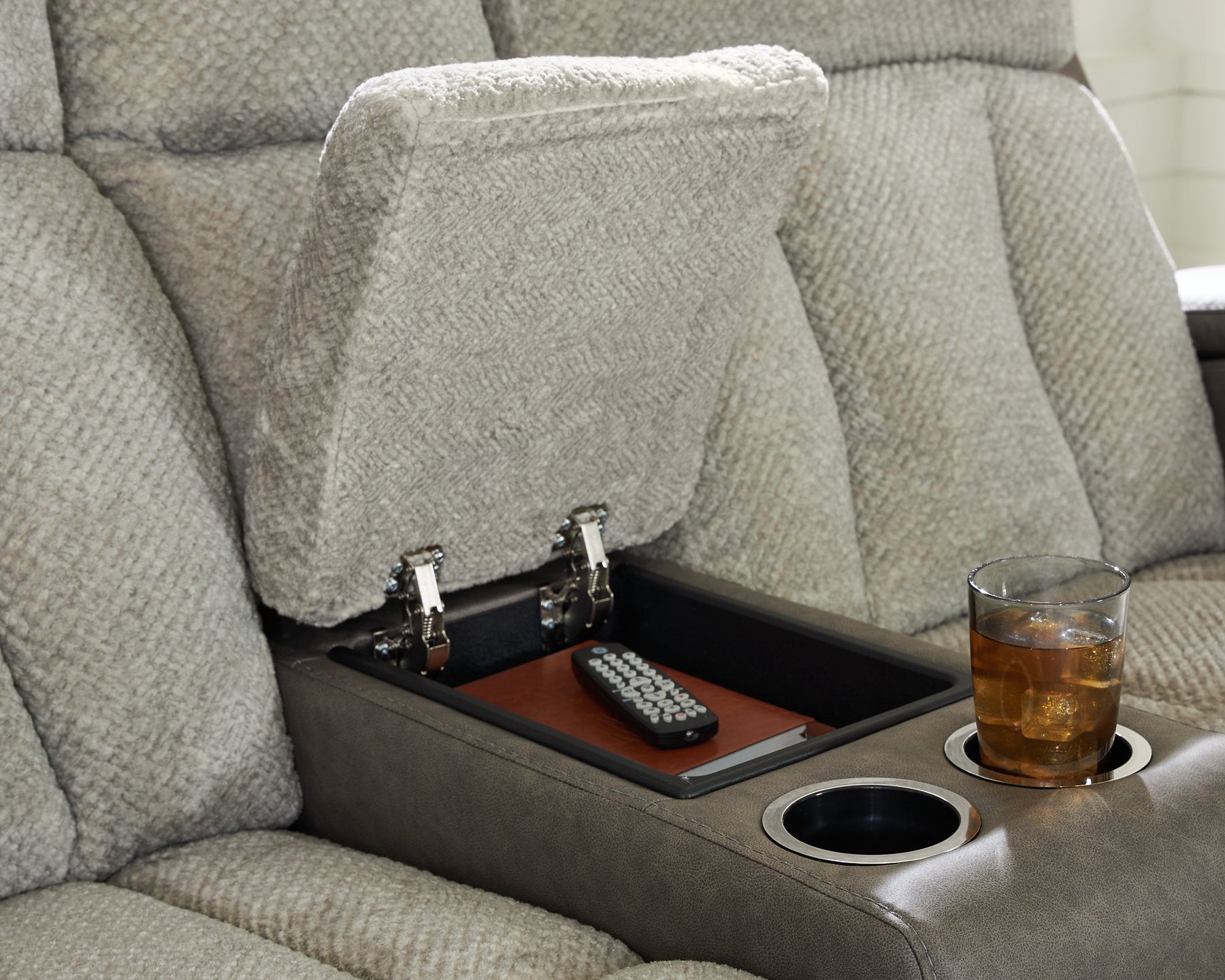 WhipLash Living Room Set - Furniture & Design Outlet (Kalamazoo,MI)