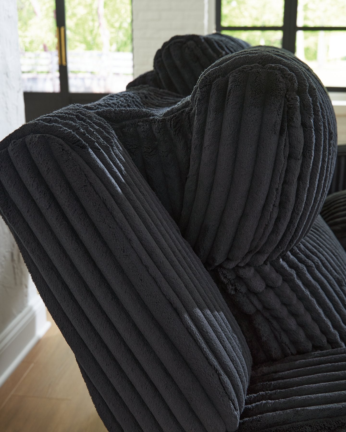 Forest Lake Power Recliner - Furniture & Design Outlet (Kalamazoo,MI)
