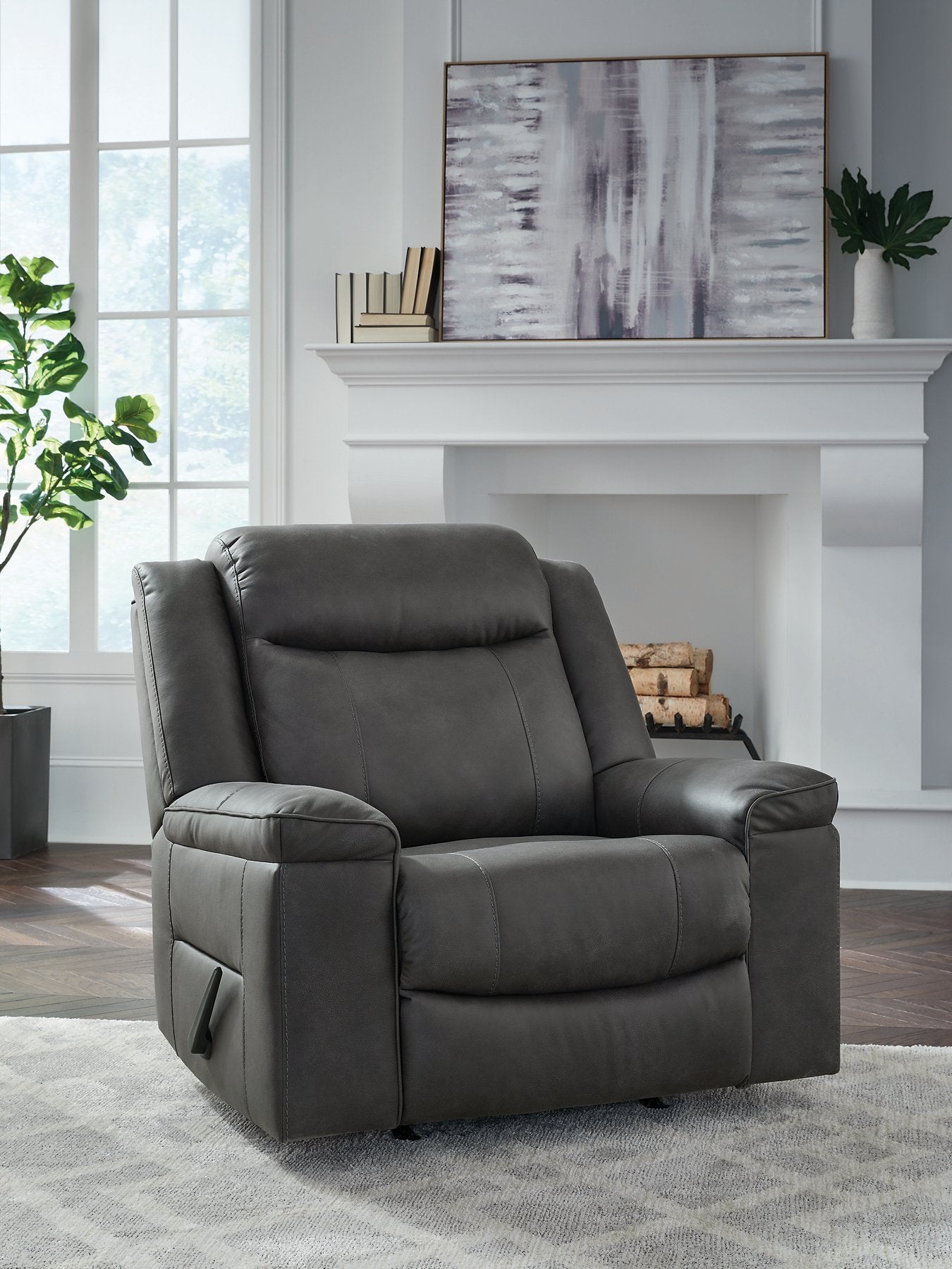 Status Check Recliner - Furniture & Design Outlet (Kalamazoo,MI)