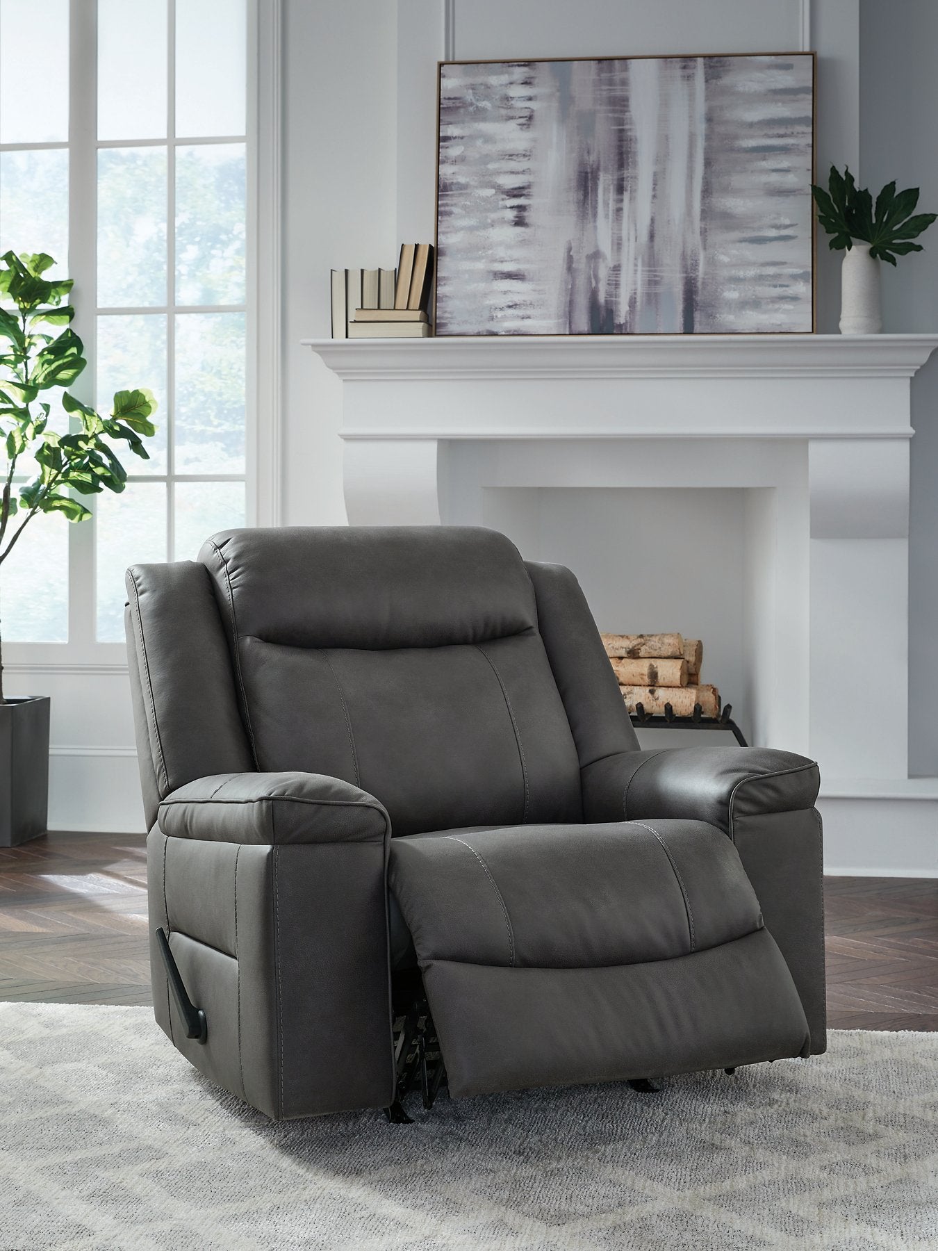 Status Check Recliner - Furniture & Design Outlet (Kalamazoo,MI)