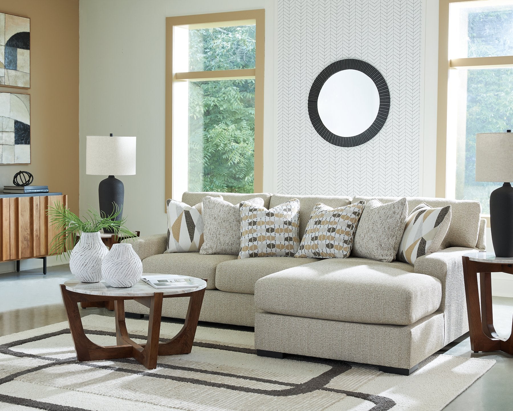Laurelgrove Sectional Sofa Chaise - Furniture & Design Outlet (Kalamazoo,MI)