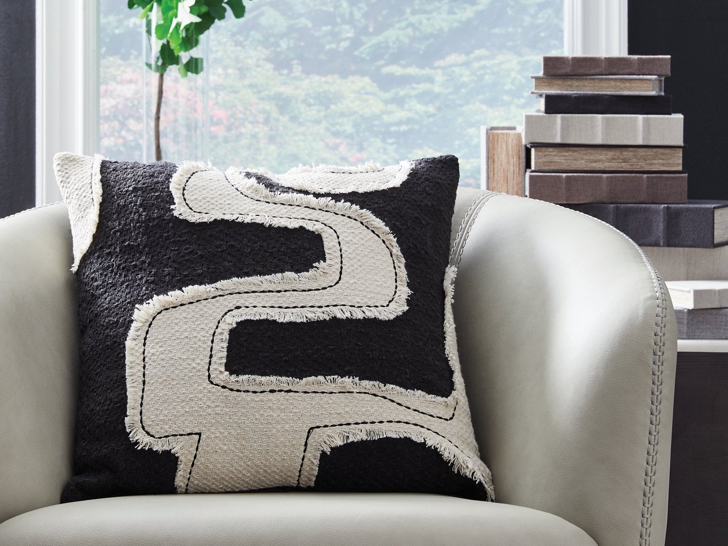 Veerbank Pillow (Set of 4) - Furniture & Design Outlet (Kalamazoo,MI)