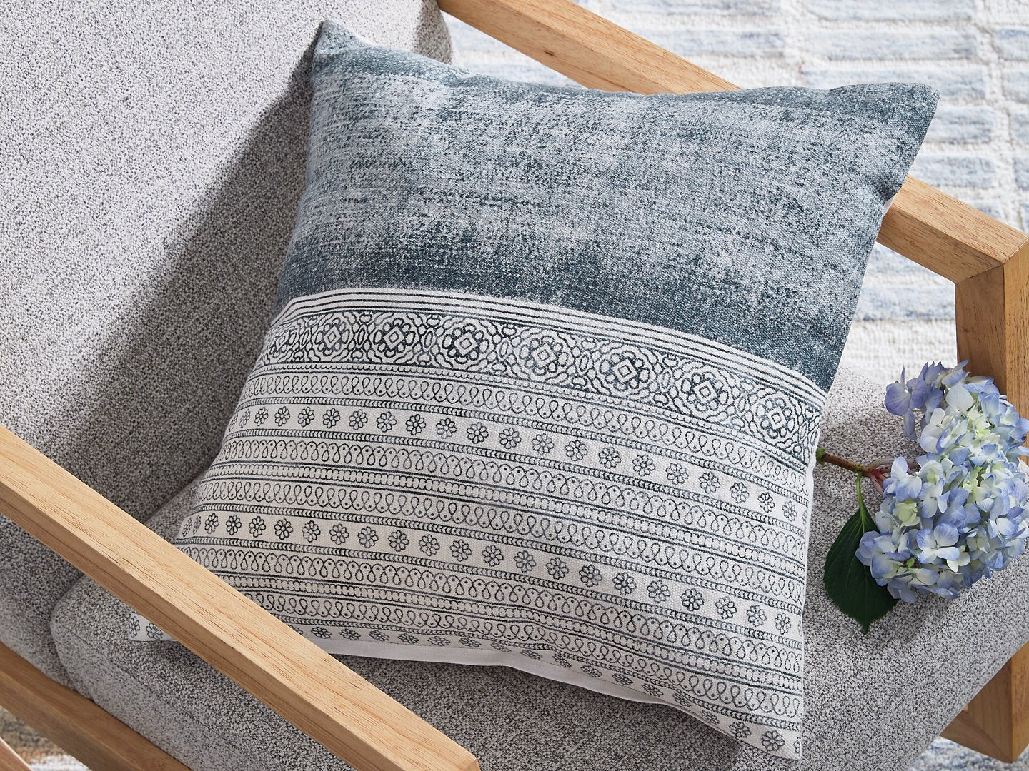 Harperville Pillow (Set of 4) - Furniture & Design Outlet (Kalamazoo,MI)