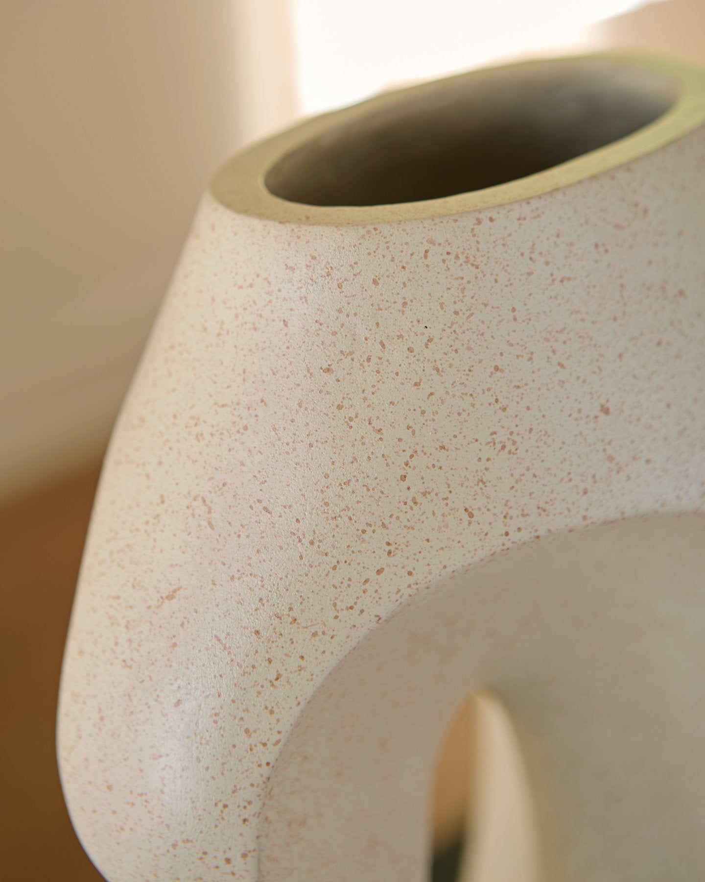 Odion Vase - Furniture & Design Outlet (Kalamazoo,MI)