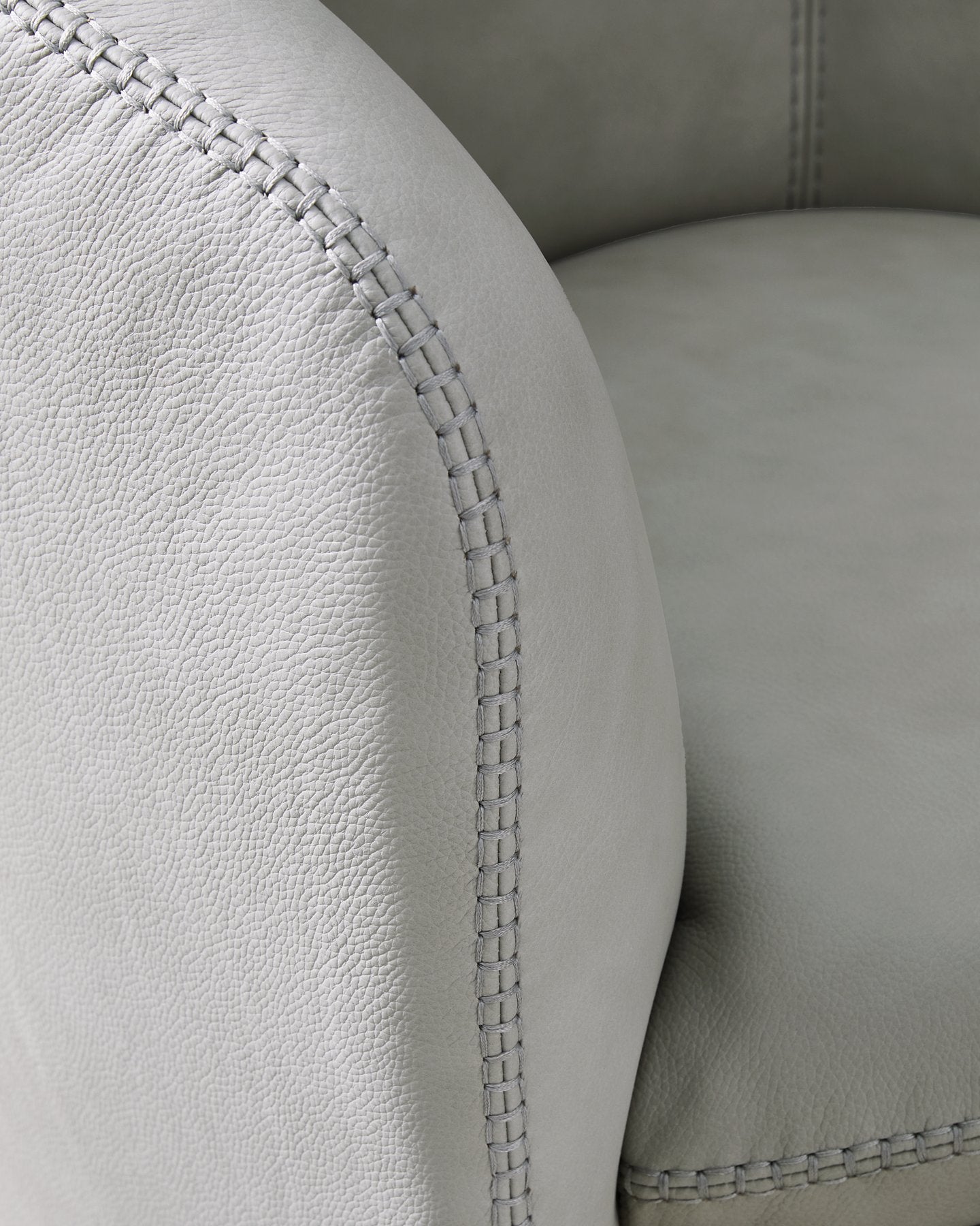 Kierreys Swivel Accent Chair - Furniture & Design Outlet (Kalamazoo,MI)