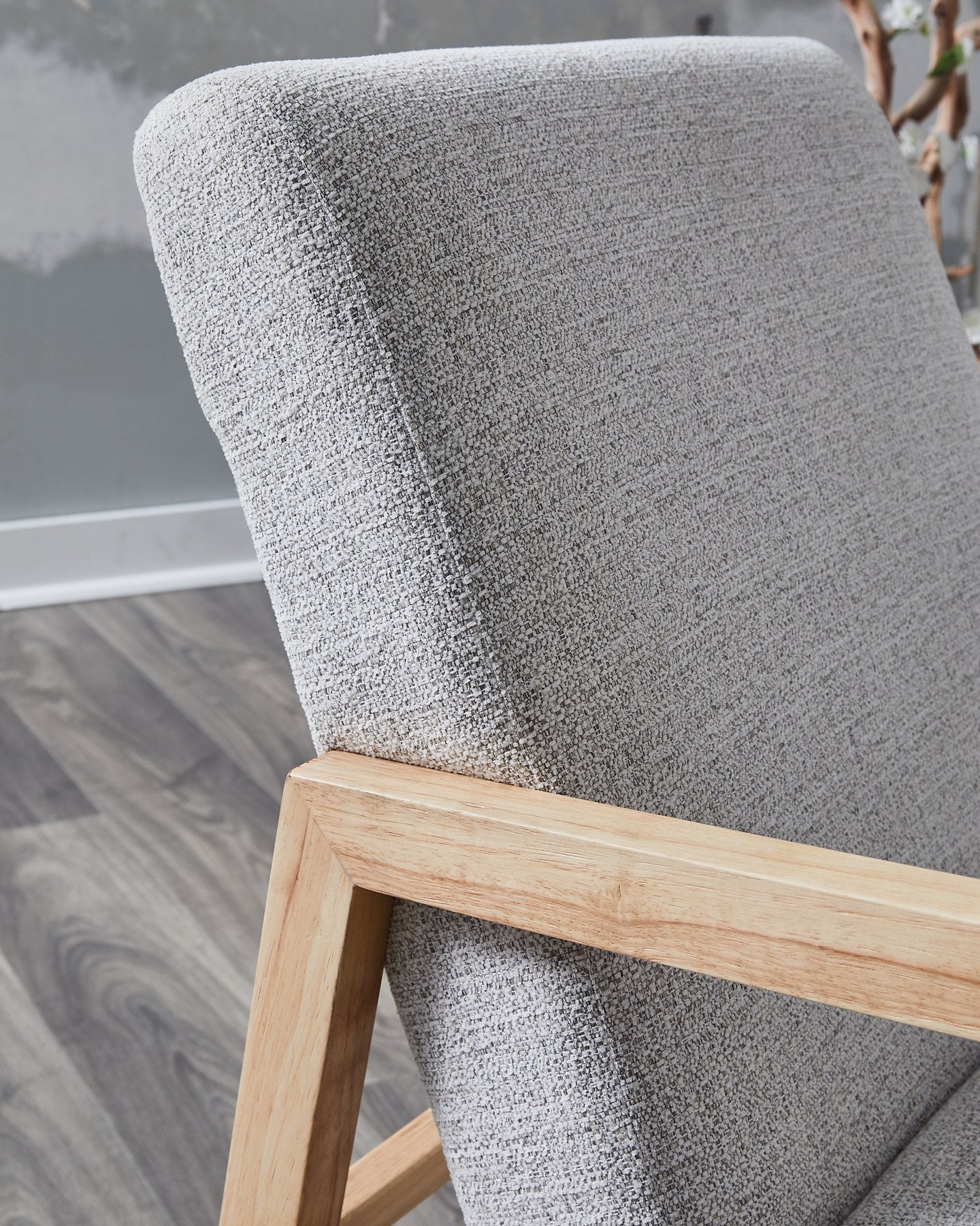 Wychworth Accent Chair - Furniture & Design Outlet (Kalamazoo,MI)