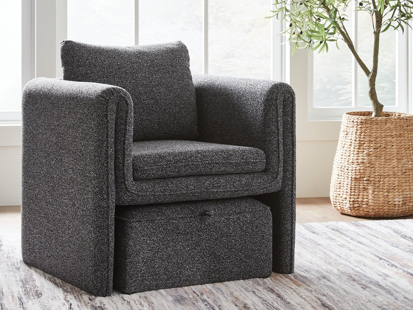 Vreni Accent Chair - Furniture & Design Outlet (Kalamazoo,MI)
