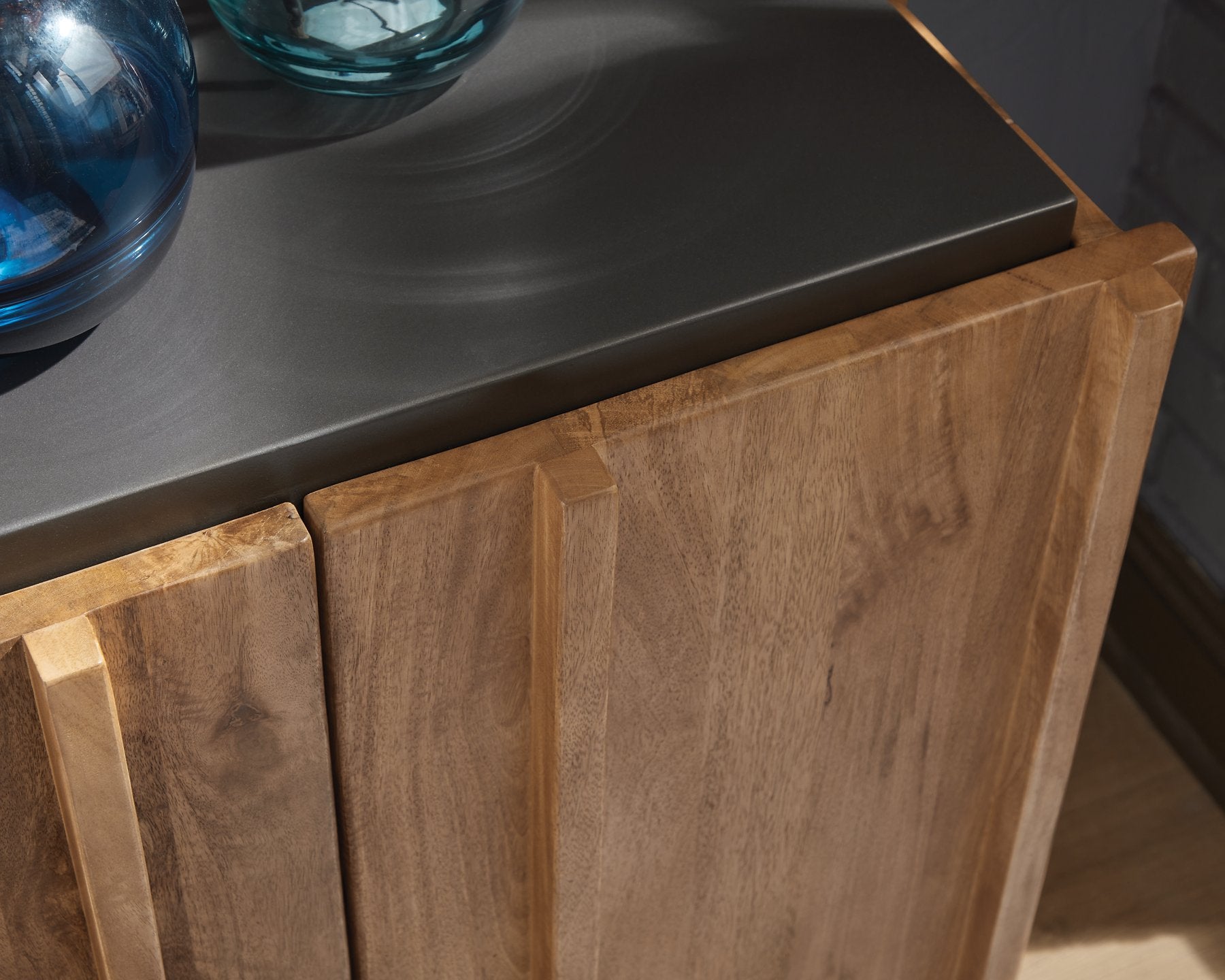 Quintavious Accent Cabinet - Furniture & Design Outlet (Kalamazoo,MI)
