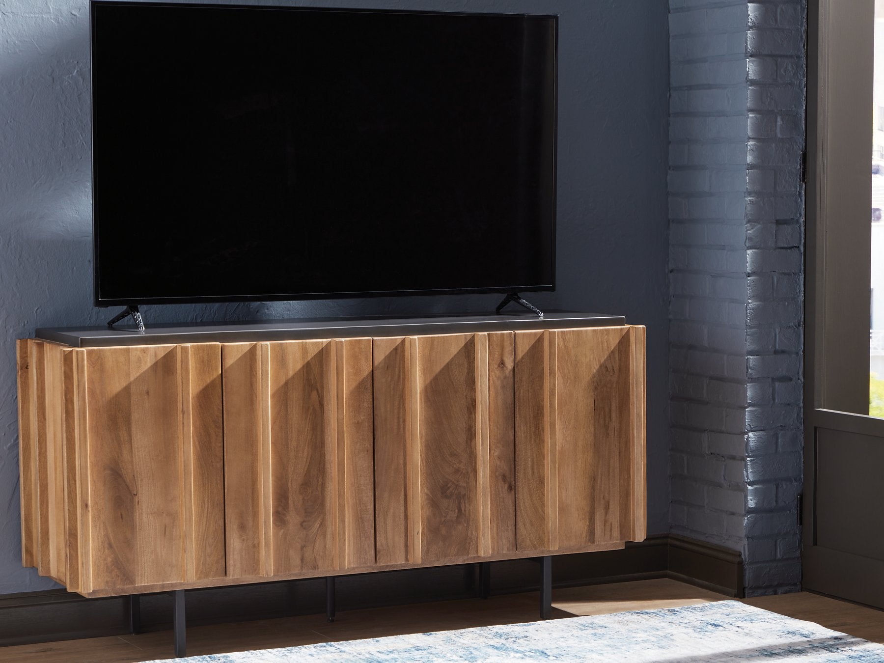 Quintavious Accent Cabinet - Furniture & Design Outlet (Kalamazoo,MI)