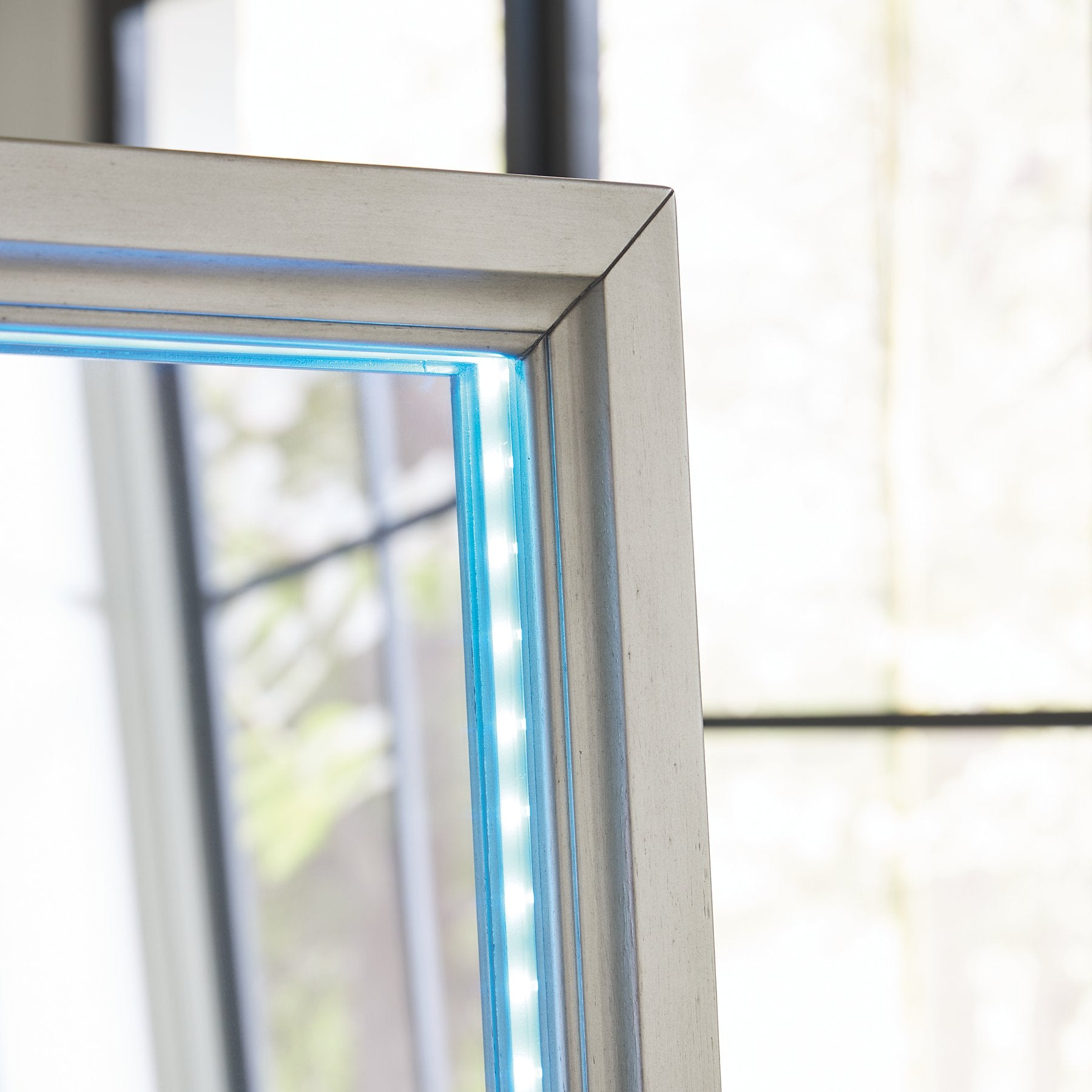 Evesen Floor Standing Mirror/Storage - Furniture & Design Outlet (Kalamazoo,MI)