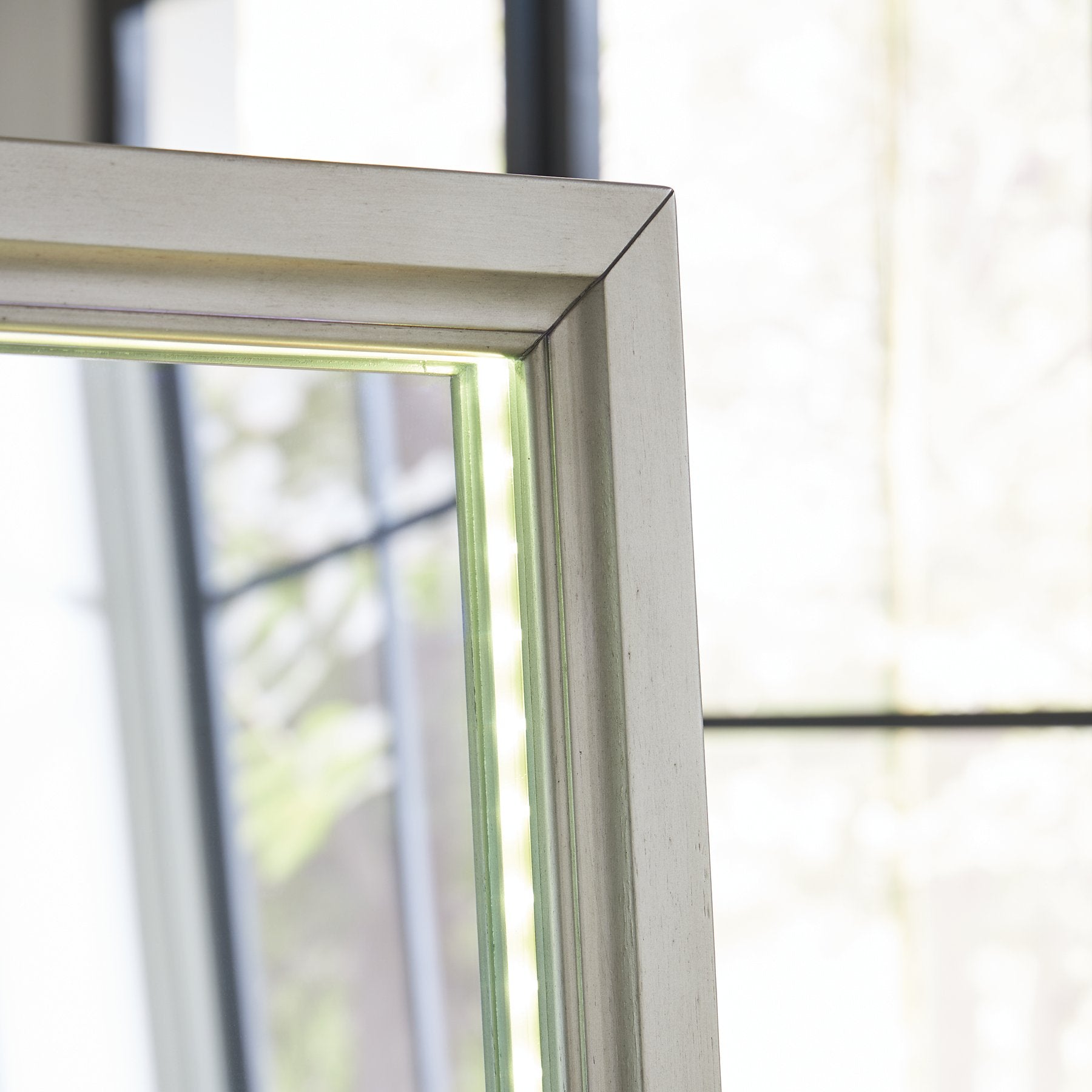 Evesen Floor Standing Mirror/Storage - Furniture & Design Outlet (Kalamazoo,MI)