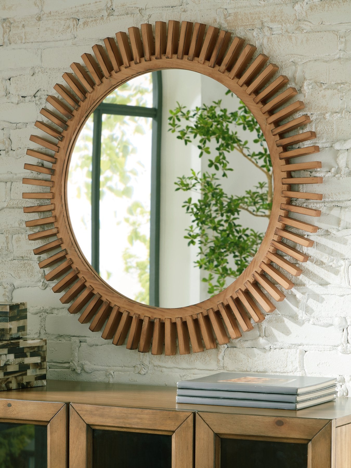 Tedwell Accent Mirror - Furniture & Design Outlet (Kalamazoo,MI)