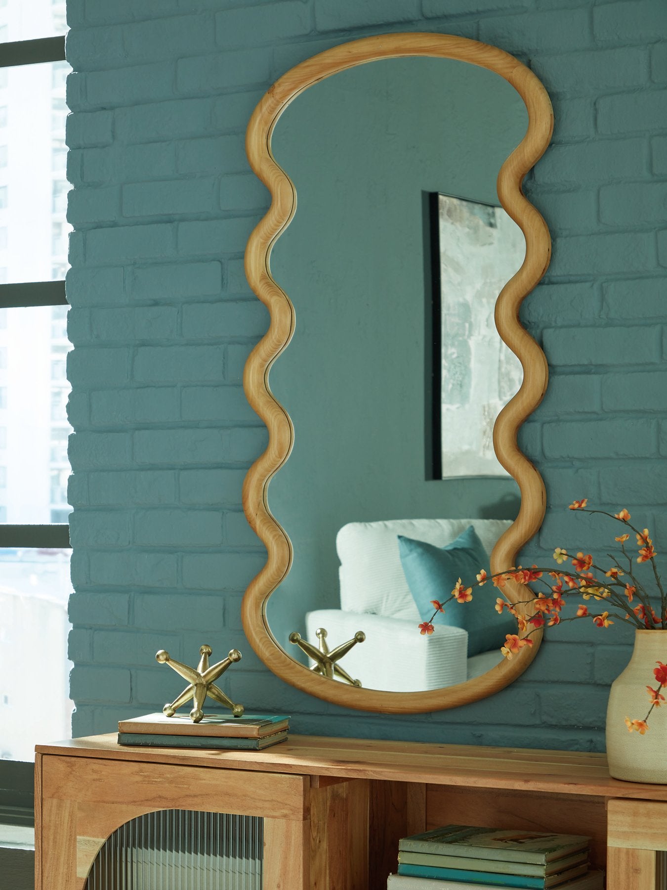 Serendis Accent Mirror - Furniture & Design Outlet (Kalamazoo,MI)
