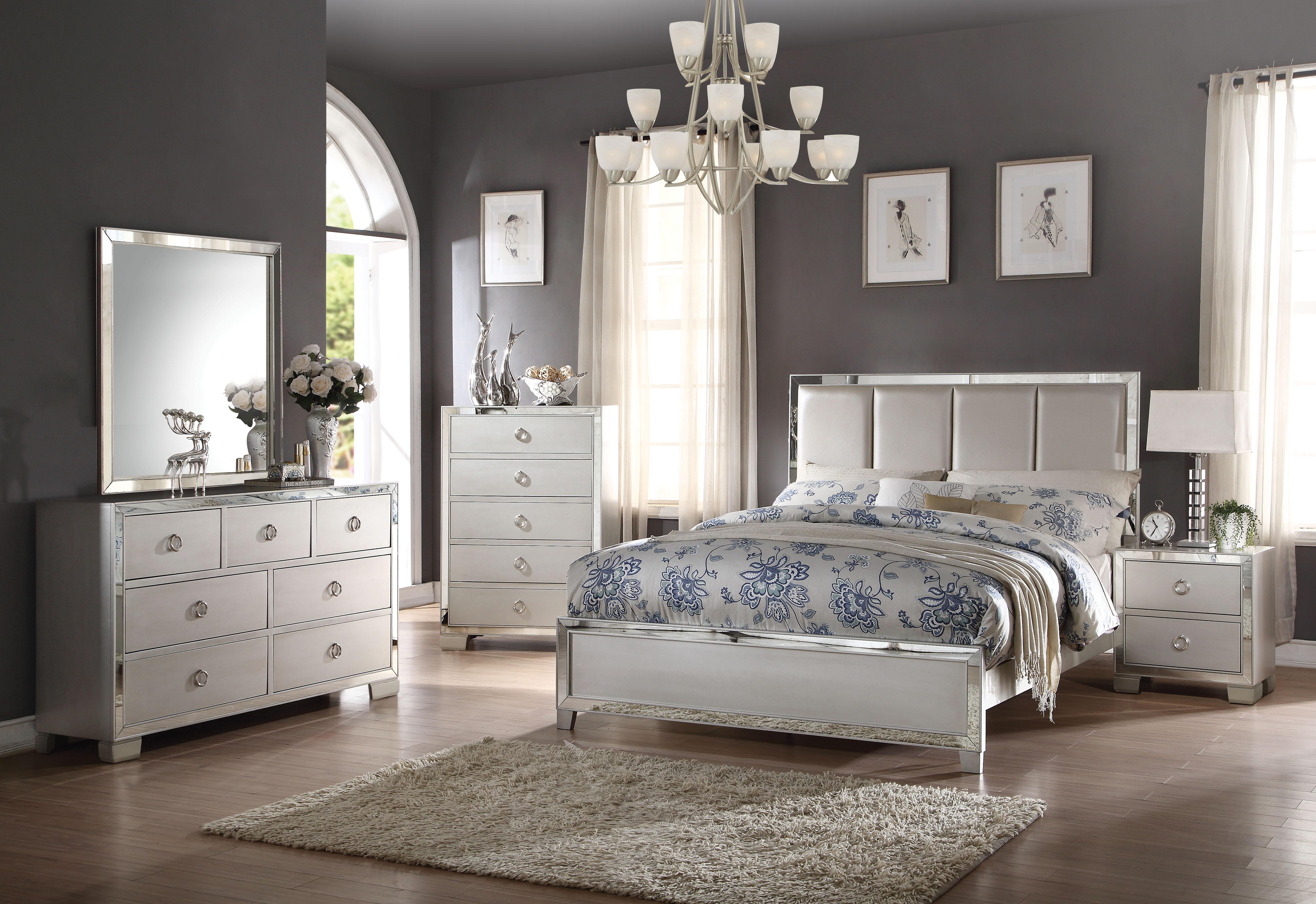 Voeville II Platinum PU & Platinum Queen Bed - Furniture & Design Outlet (Kalamazoo,MI)
