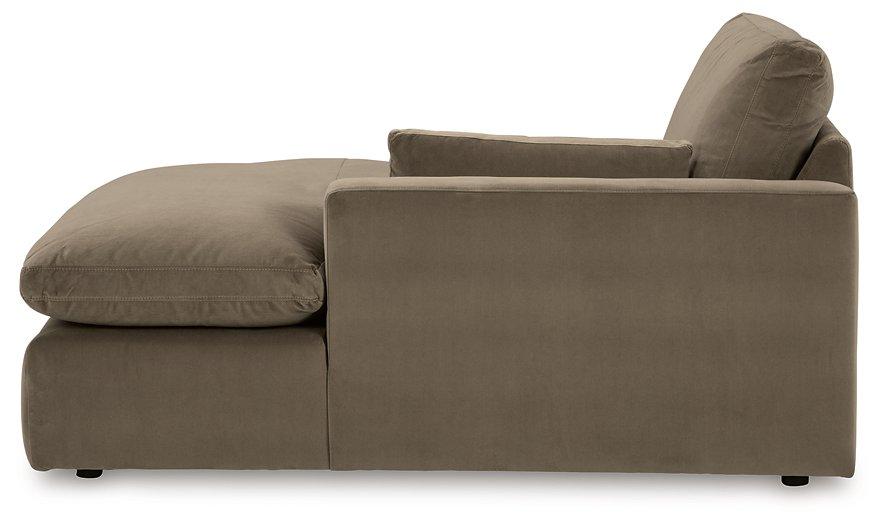 Sophie Sectional Sofa Chaise - Furniture & Design Outlet (Kalamazoo,MI)