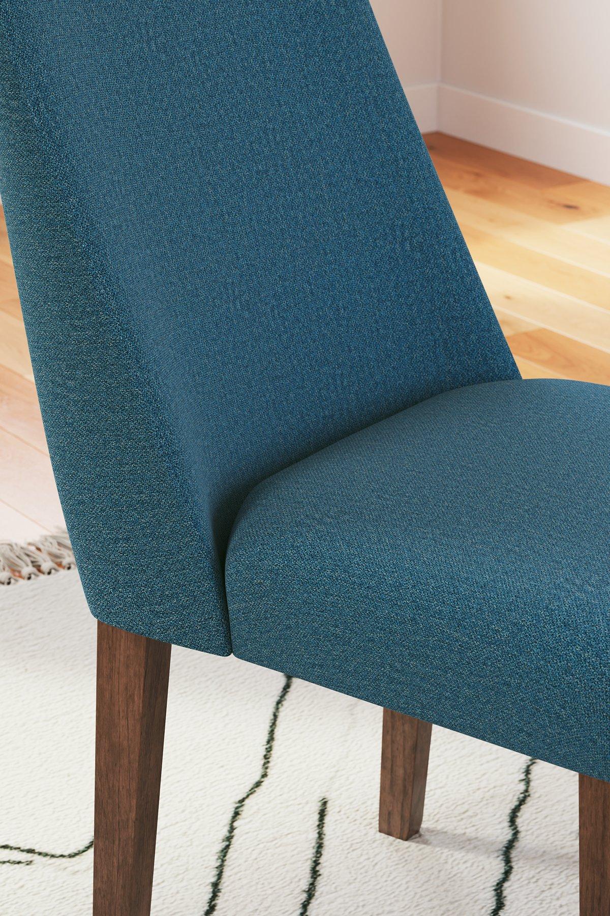 Lyncott Dining Room Set - Furniture & Design Outlet (Kalamazoo,MI)