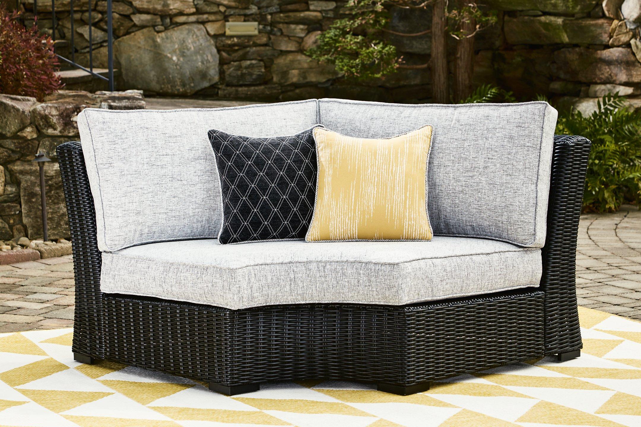 Beachcroft Outdoor Sectional - Furniture & Design Outlet (Kalamazoo,MI)