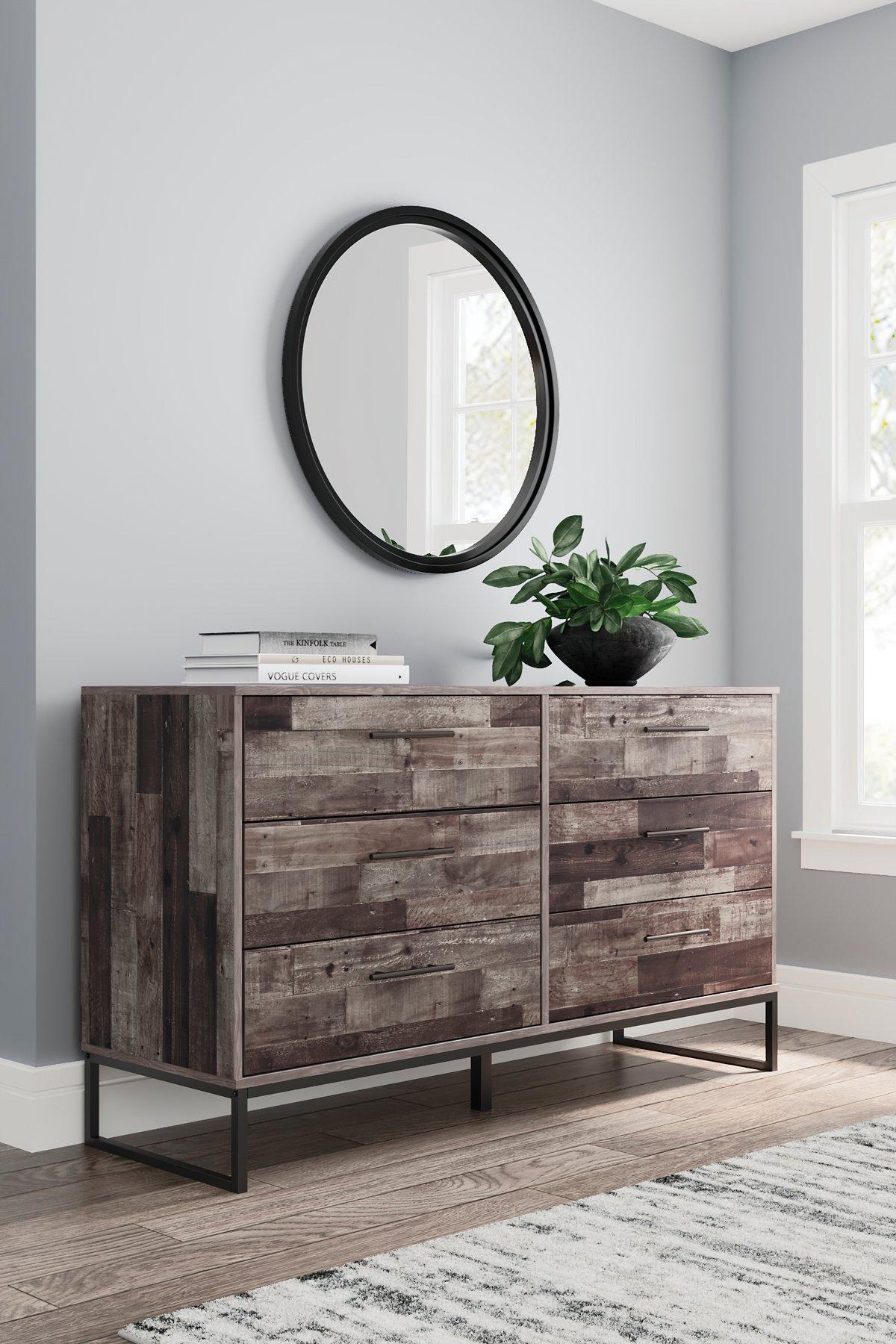 Neilsville Dresser - Furniture & Design Outlet (Kalamazoo,MI)