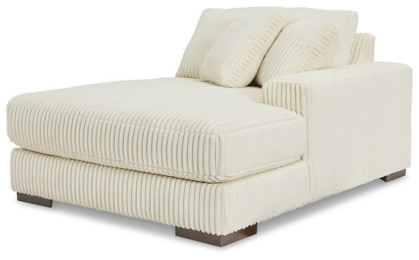 Lindyn Sectional - Furniture & Design Outlet (Kalamazoo,MI)